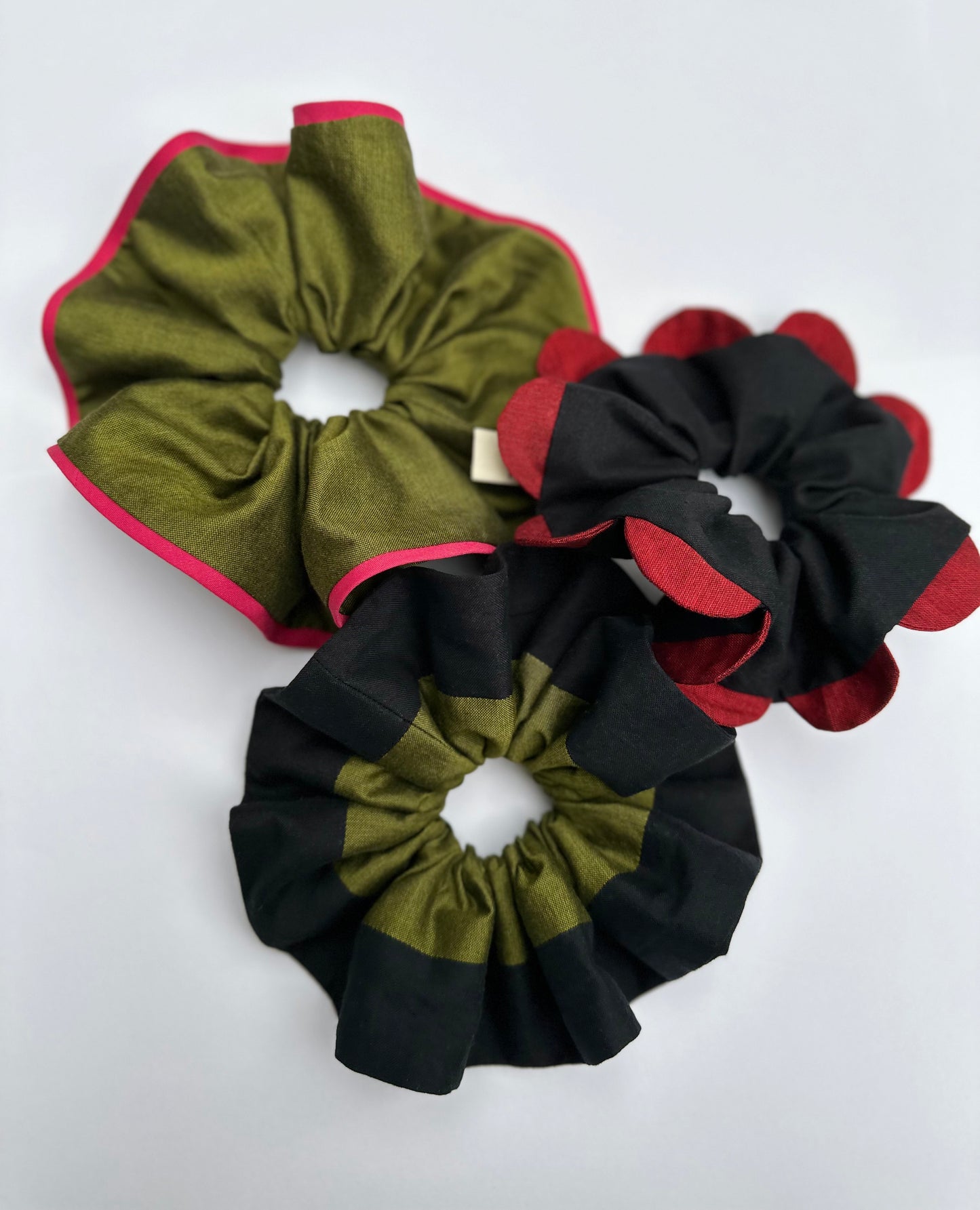 Hibiscus Scrunchie - Khaki